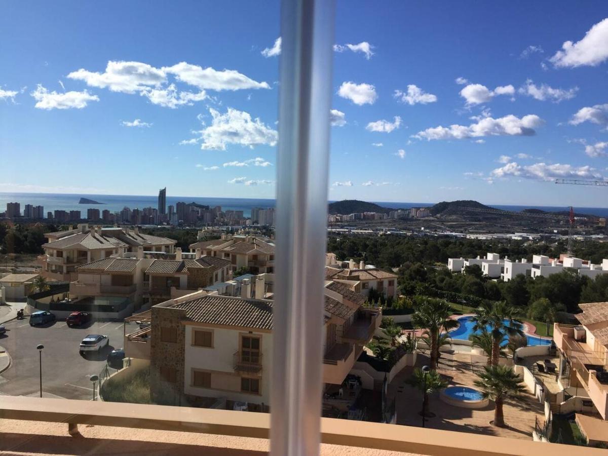 2 Bed Penthouse Apartment - Sea Views - Sleeps 4 Finestrat Exteriör bild