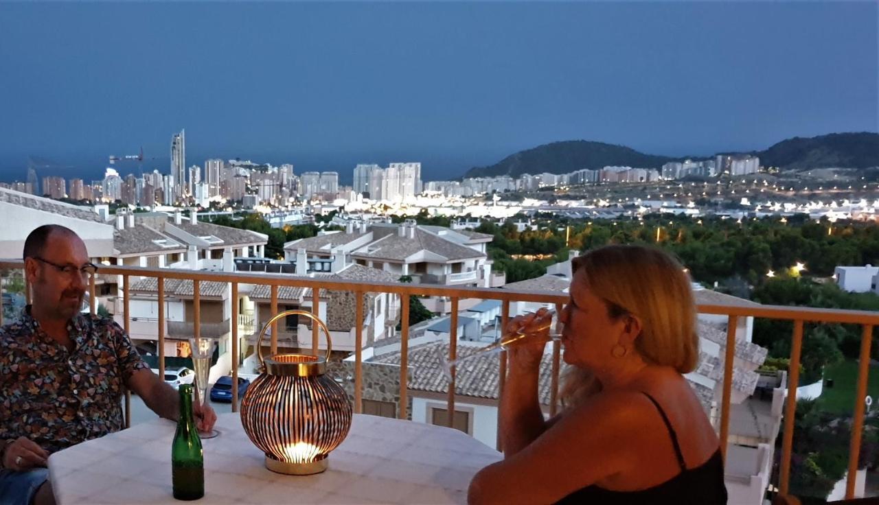 2 Bed Penthouse Apartment - Sea Views - Sleeps 4 Finestrat Exteriör bild