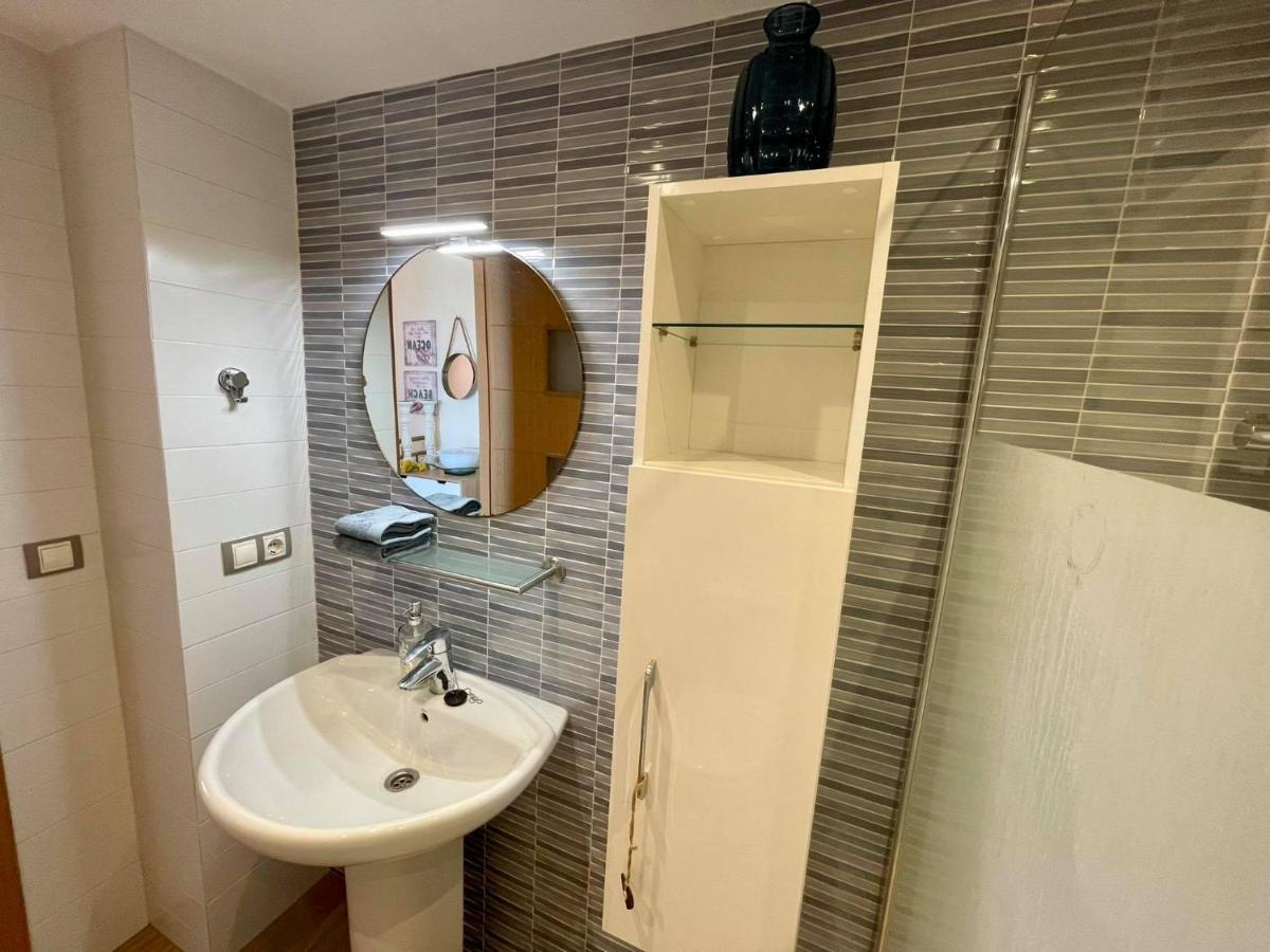 2 Bed Penthouse Apartment - Sea Views - Sleeps 4 Finestrat Exteriör bild